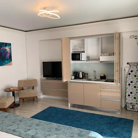 דירה White Tower Residences