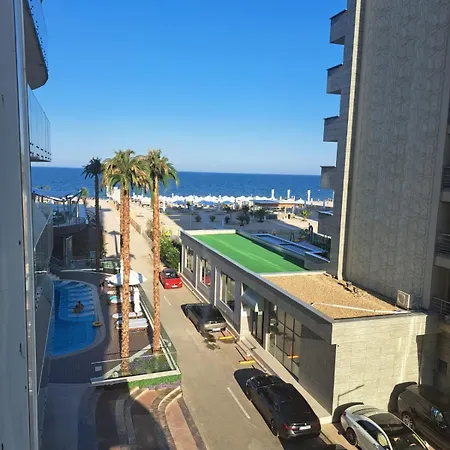 דירה White Tower Residences מאמאיה