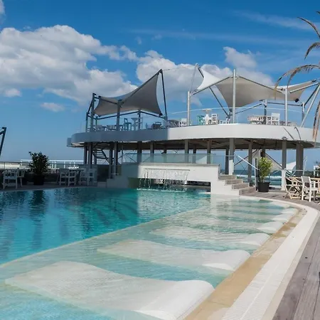 Apartment White Tower Residences