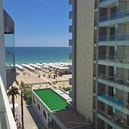 Apartment White Tower Residences *
