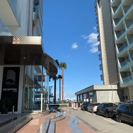 White Tower Residences Apartment Mamaia