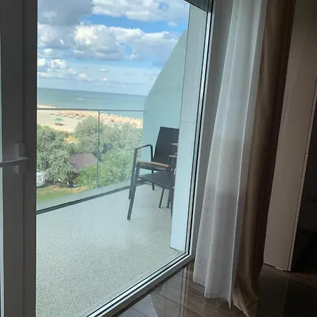 Apartment White Tower Residences