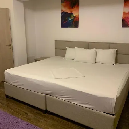 White Tower Residences Apartman