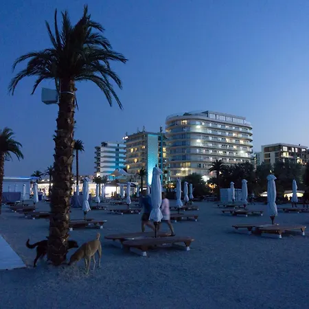 Apartment White Tower Residences