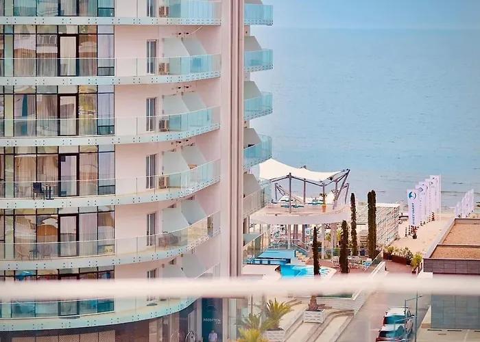 Apartment White Tower Residences *