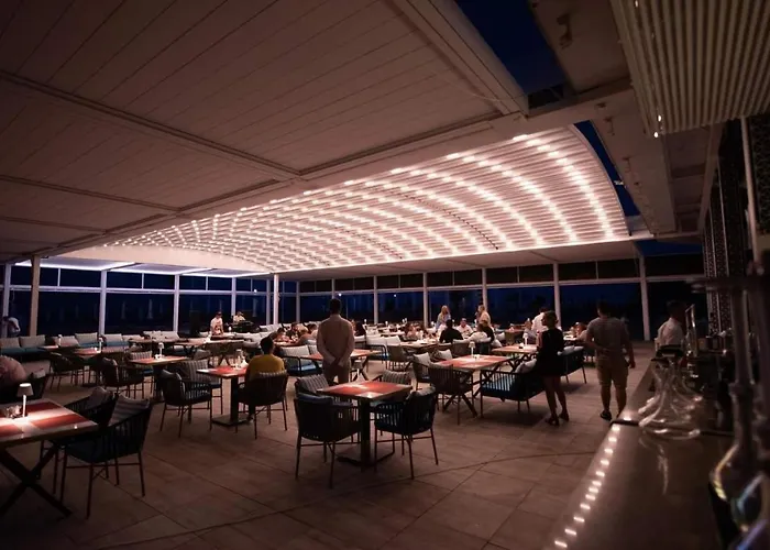 Apartment White Tower Residences *