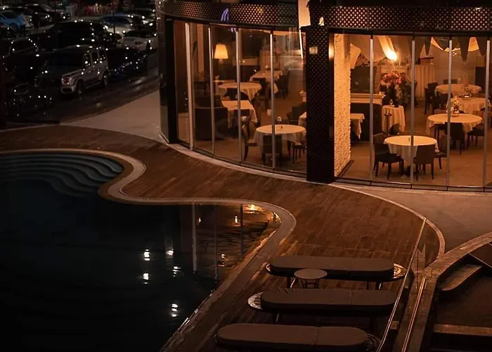 White Tower Residences * Mamaia