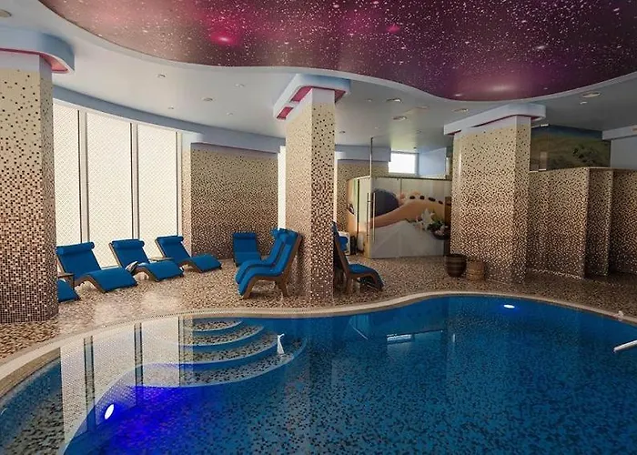 White Tower Residences * Mamaia